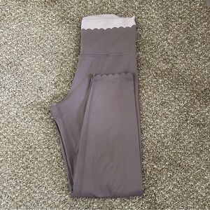 Aerie Scallop Trim High Rise Leggings Taupe Cropped Athletic Pants Size L